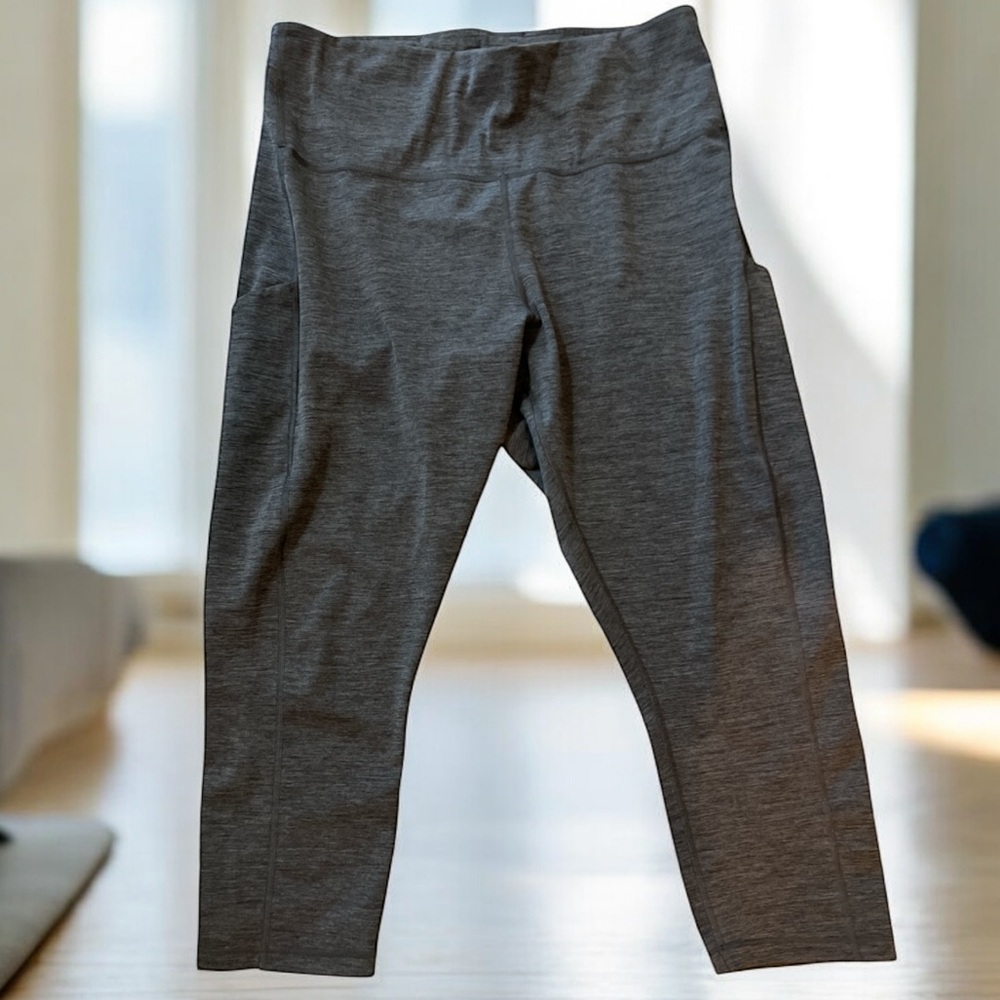 Athleta‎ Ultimate Stash Pocket Capri Leggings Gray Heather Women’s 1X